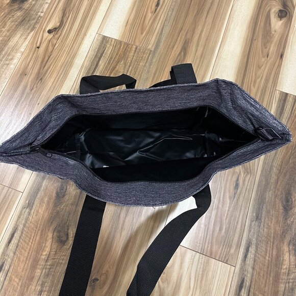 NWOT VS PINK Tote Bag - Picture 3 of 5